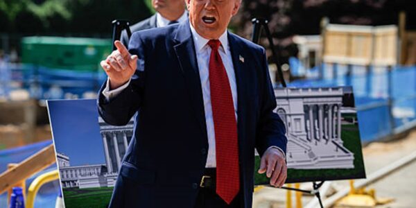 Трамп різко відреагував на рішення суду щодо бальної зали