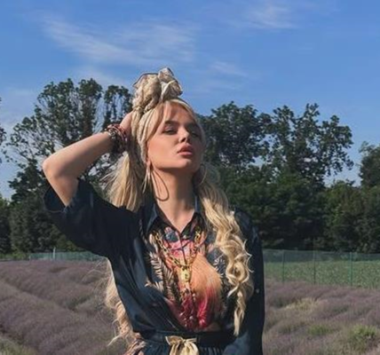Аліна Гросу поділилася фото 4-місячного сина