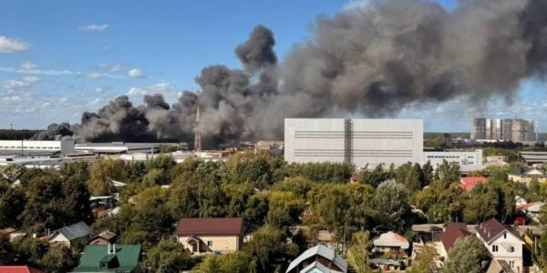 Друга пожежа за добу: під Москвою палає склад