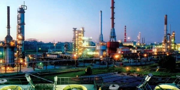 Кінець епохи Коломойського: найстаріший нафтовий гігант збанкрутував через астрономічний борг
