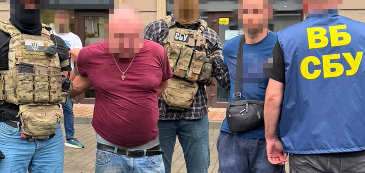 СБУ почистила свої лави: 48 співробітників отримали підозри