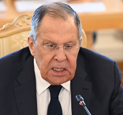 Дрон в аеропорту Лейпцига: Лавров заговорив про початок війни