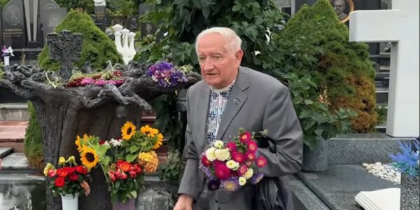Несподівана зустріч сталася біля могили Ступки