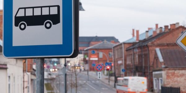 Латвійські перевізники оголосили страйк: що буде з рейсами