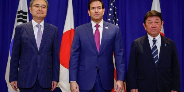 США, Японія та Південна Корея вимагають денуклеаризації КНДР