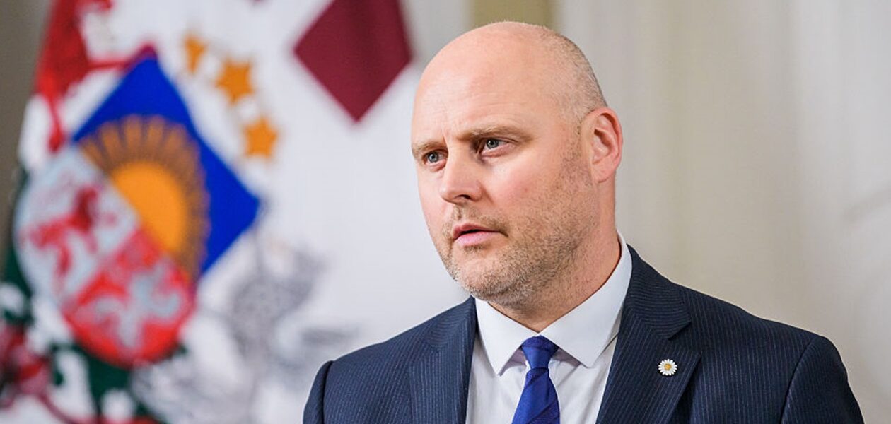 Латвія заблокувала зняття санкцій ЄС з Усманова та Фрідмана