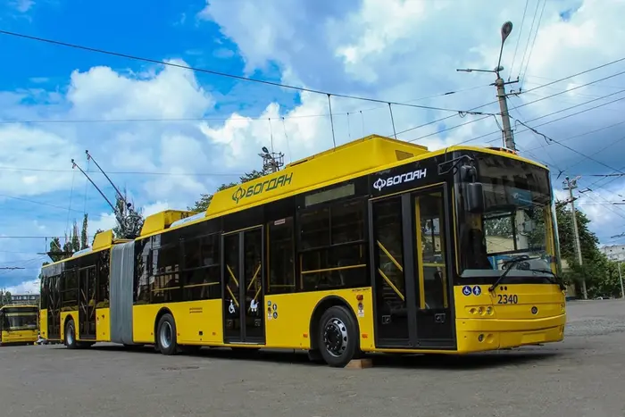 У Києві після атаки РФ змінено маршрути громадського транспорту (оновлено)