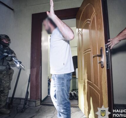 Компенсація за неякісні ліки: поліція викрила схему шахраїв