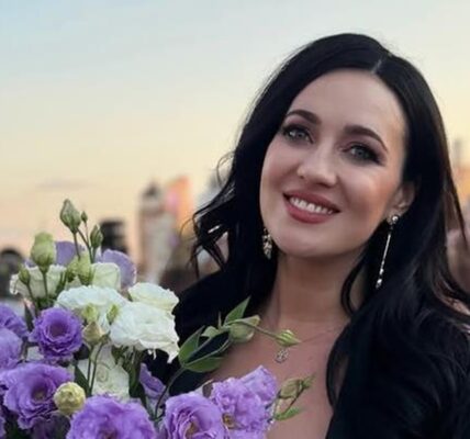 Телеведуча показала сина та ніжно звернулася до свого чоловіка