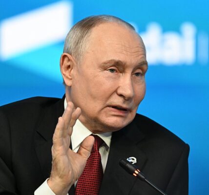 Путін закликав ділити світ заново