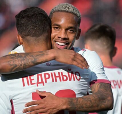 Шахтар у більшості виграв у Вереса 3:0